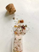 Load image into Gallery viewer, Salt Soaks - 40g/260g
